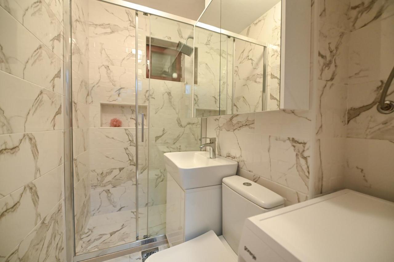 Apartman Oskar พอดโกริกา ภายนอก รูปภาพ