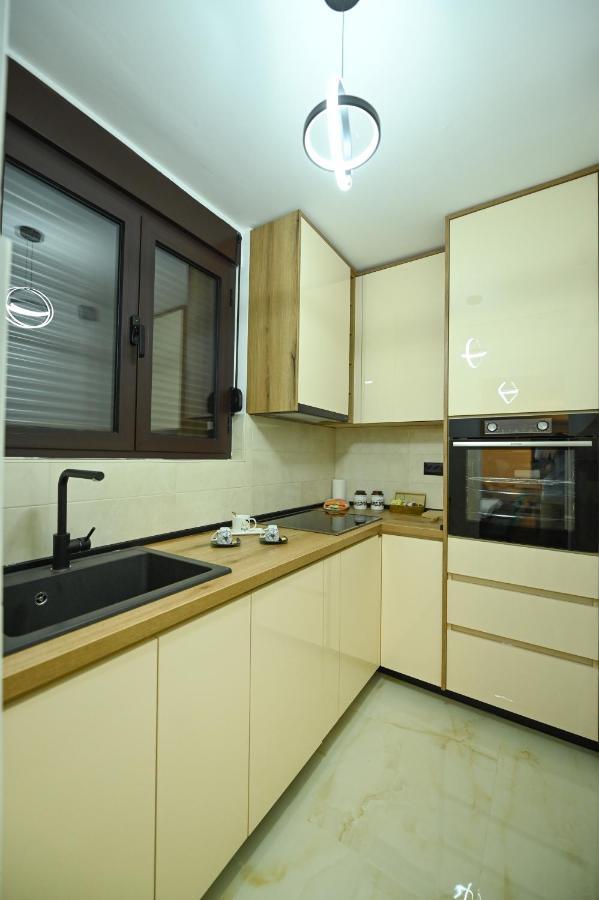 Apartman Oskar พอดโกริกา ภายนอก รูปภาพ