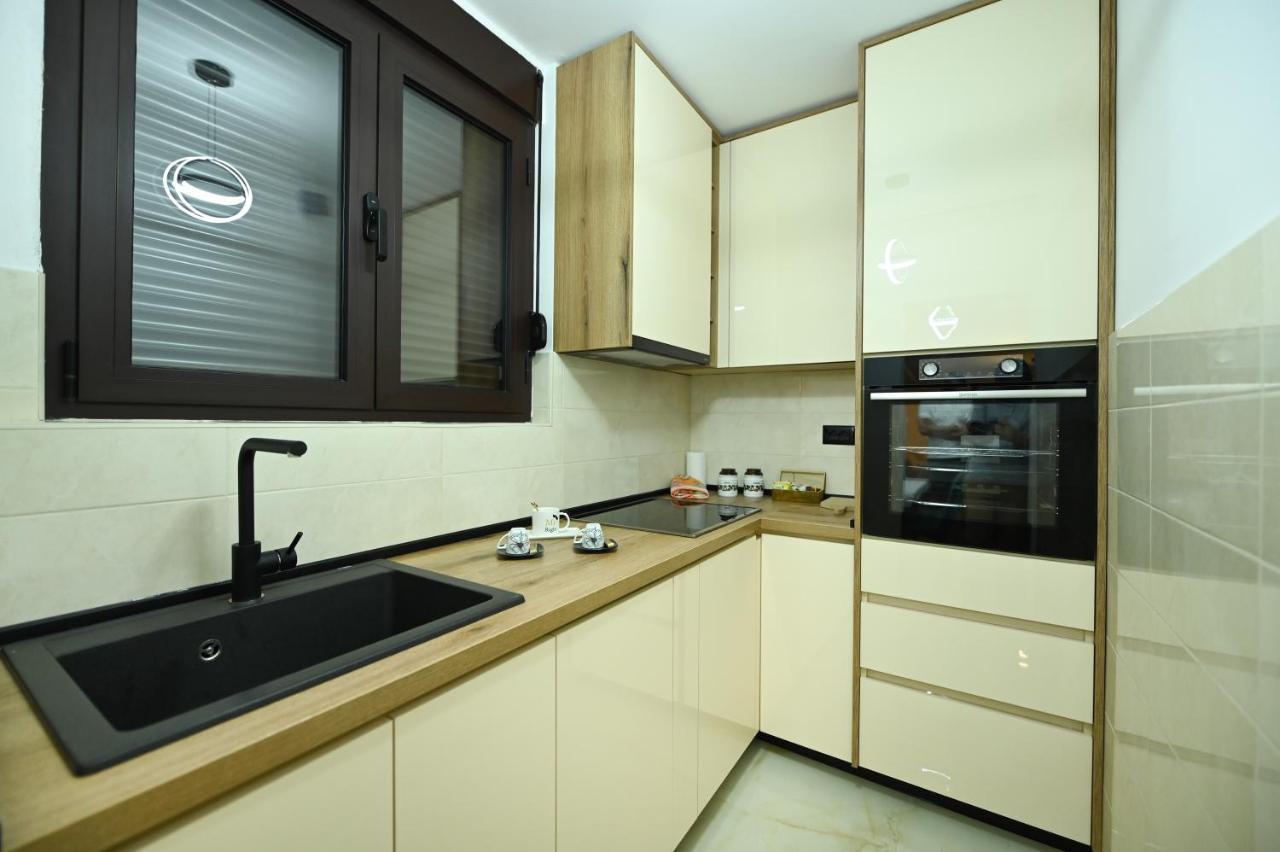 Apartman Oskar พอดโกริกา ภายนอก รูปภาพ